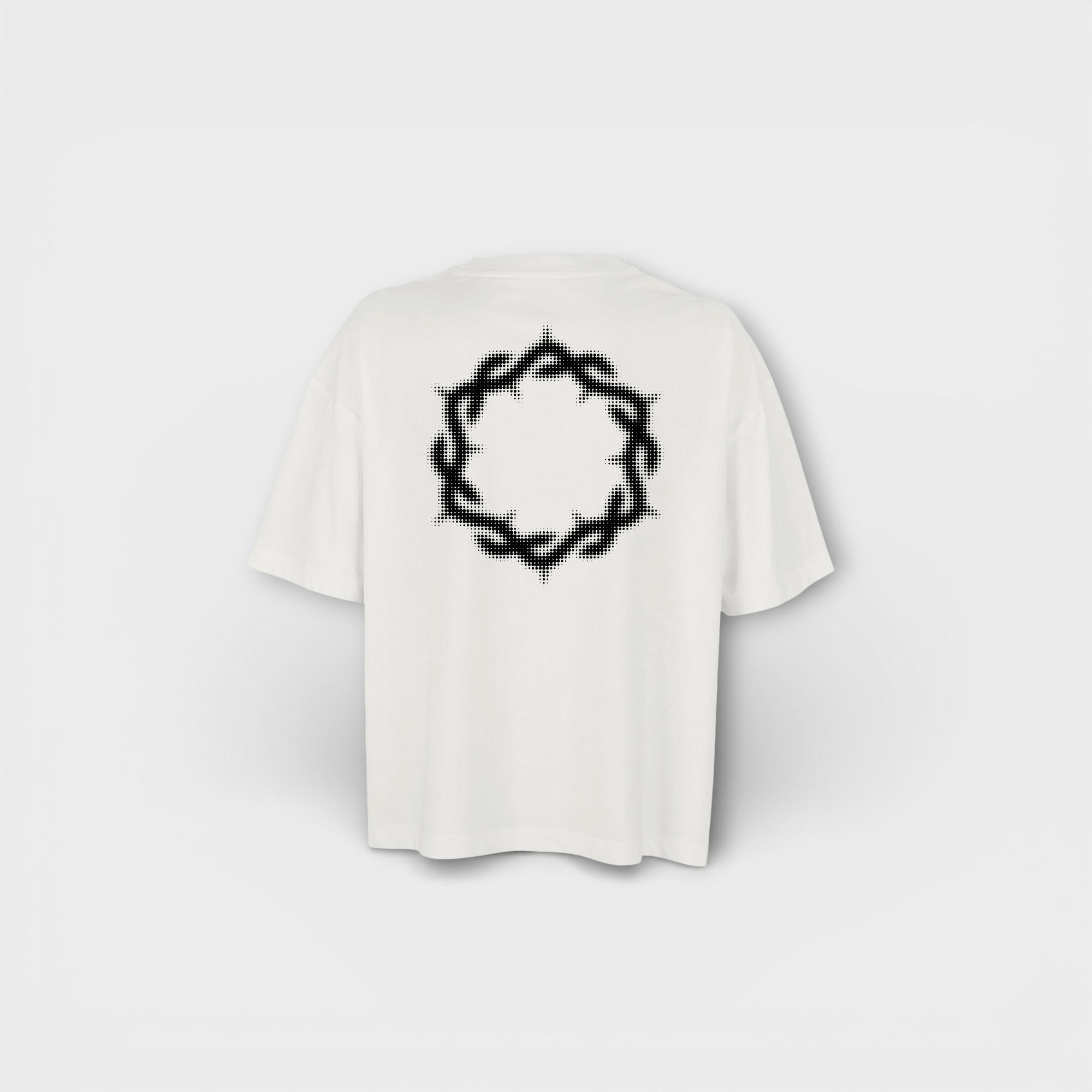 Camiseta Boxy Halftone Crown Blanca — IHS Skate Religion